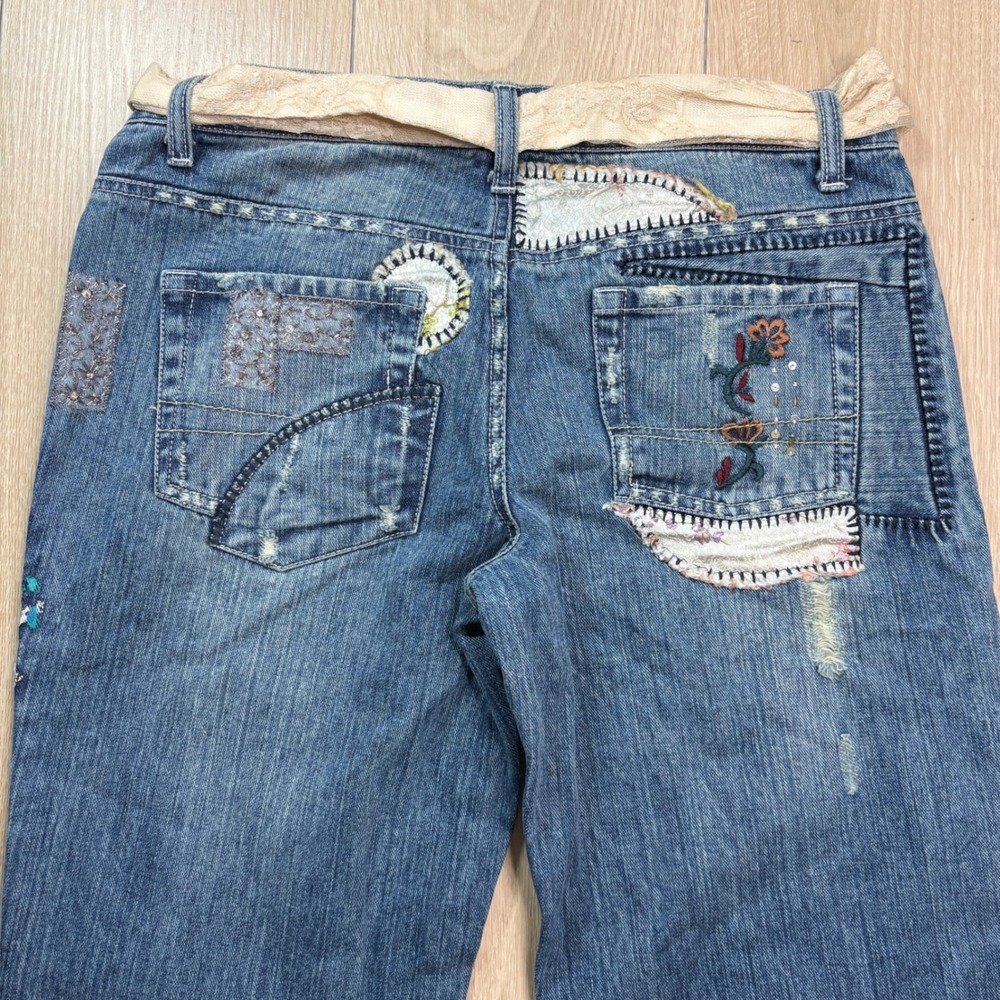 Venus Womens Y2K Flare Jeans Blue Denim Embroidered Lace Patchwork Low Rise SZ 6 - Picture 7 of 11